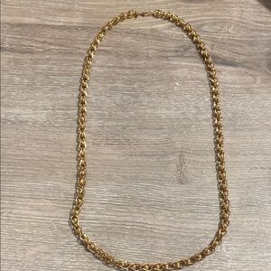 Vintage Monet Gold Tone Necklace 13.5”